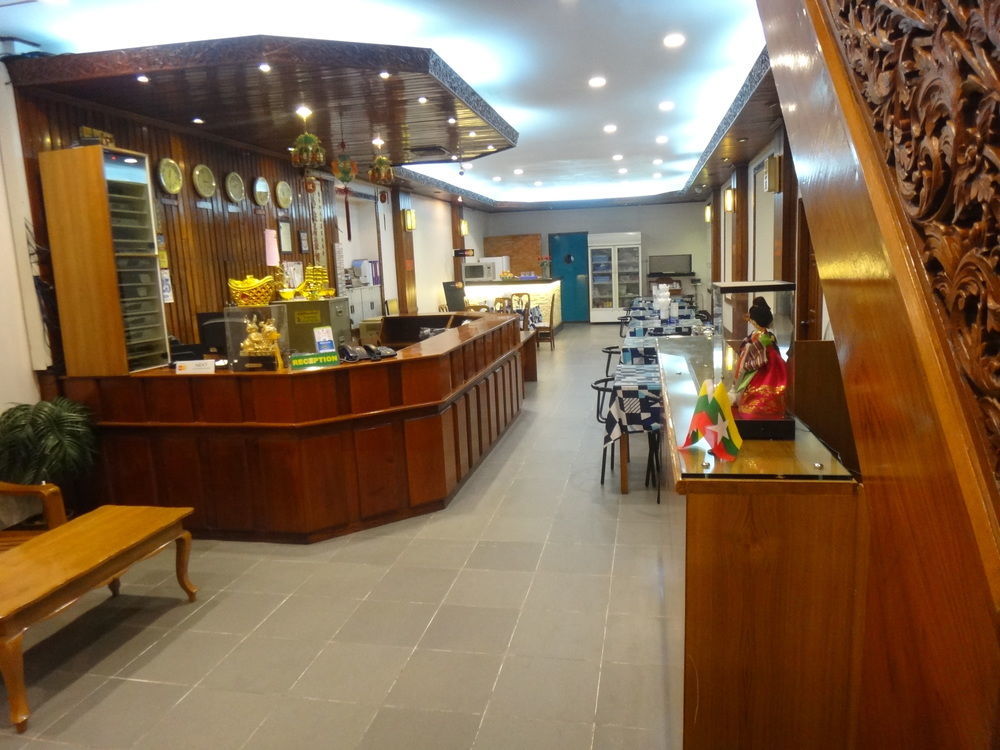Chit Sayar Hotel ย่างกุ้ง ภายนอก รูปภาพ
