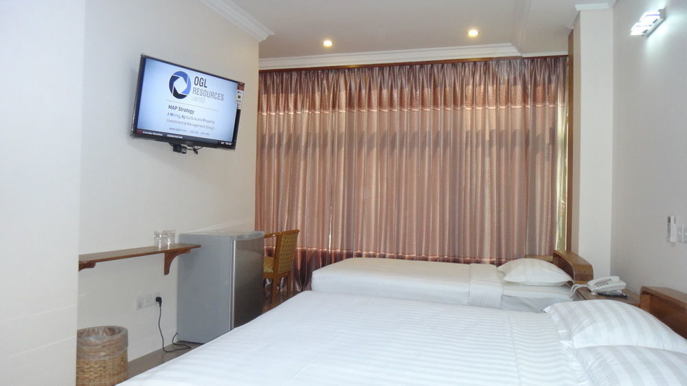 Chit Sayar Hotel ย่างกุ้ง ภายนอก รูปภาพ